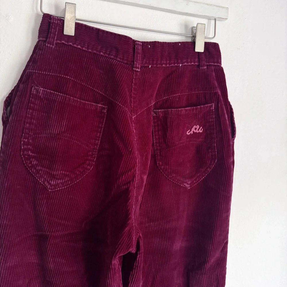 Vintage High Waisted Pleated Corduroy Pants (Burgundy) - Picture 5 of 5